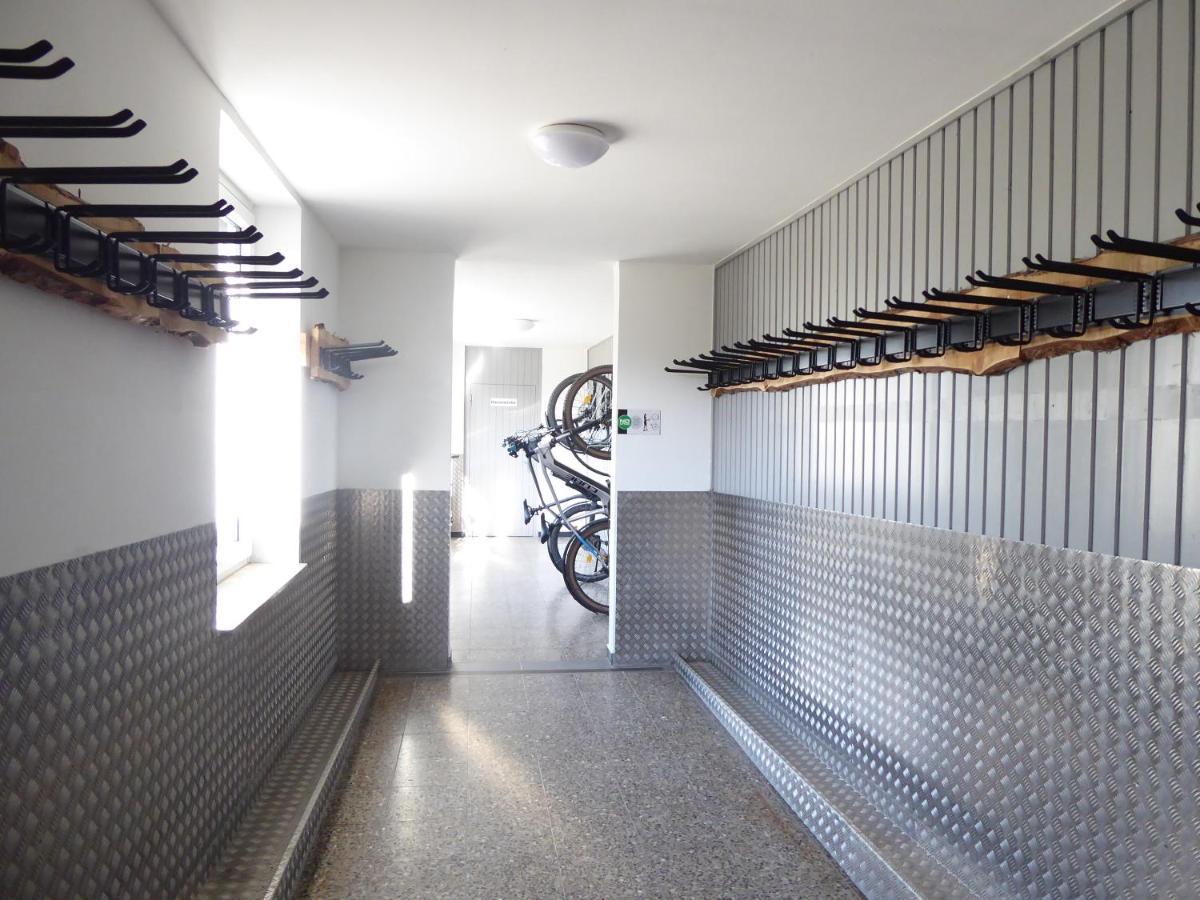 Apartment Citystar Winterberg Ferienwohnung 5 Pers Pool Sauna Ps4 Terrasse Near Bikepark Exterior photo